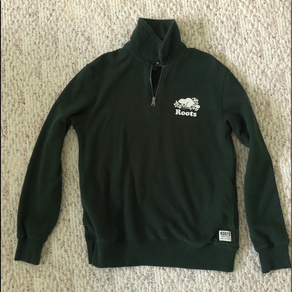 ROOTS green sweater